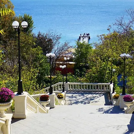 Design Leo - Welcome To Arcadia Апартаменти *